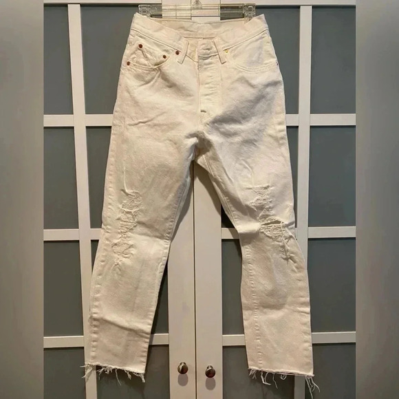 Levi’s Premium 501 Distressed Button Fly Jeans Off White‎ Raw Edge W28 L28 NWOT - Picture 3 of 13